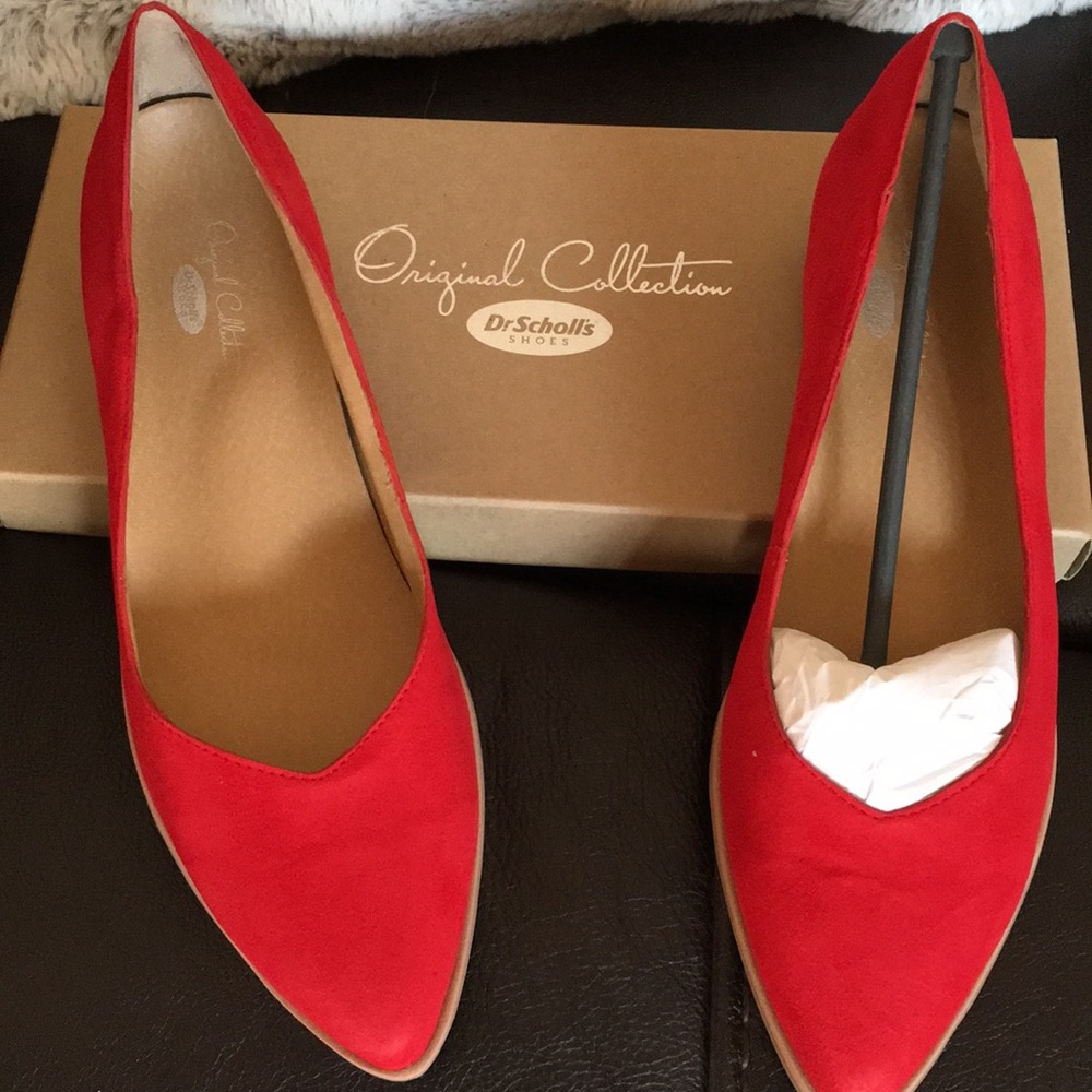 Size 6.5 M Flair Samba Red dress shoes
